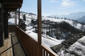 Farmhouse Alpes d’OC: typical inn, apartments and rooms