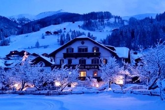 Hotel Holzer