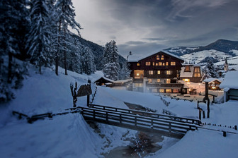 Aqua Bad Cortina · 100% BIO & Thermal Hotel