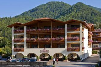 Hotel Alpenrose - Südtiroler Wirtshaushotel
