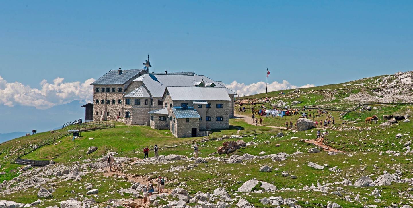 Rifugio Con Camere Bolzano Schlernhaus Fi Allo Sciliar Alpe Di Siusi rifugio-con-camere-bolzano-schlernhaus-fi-allo-sciliar-alpe-di-siusi