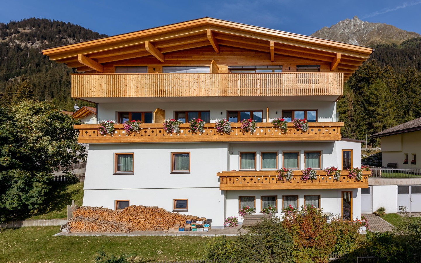 Ferienwohnungen Haus Heidi - Reschen - Vinschgau