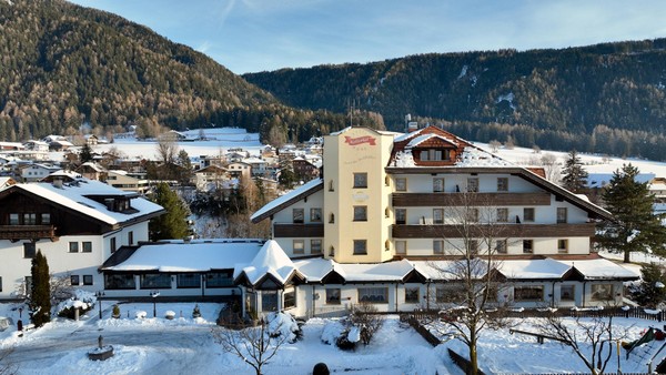 Foto Außenansicht Hotel Smy Koflerhof Dolomiti