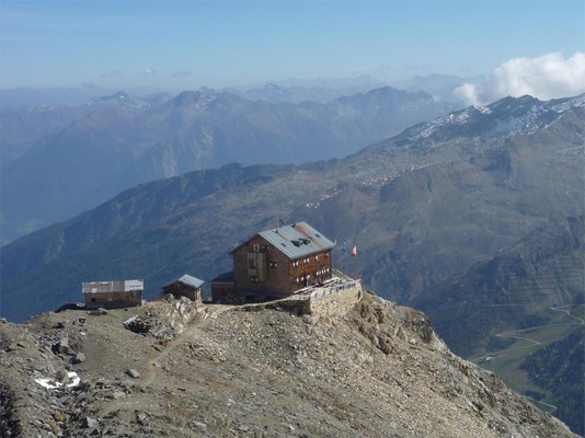 Foto esterno Rifugio con camere Plan