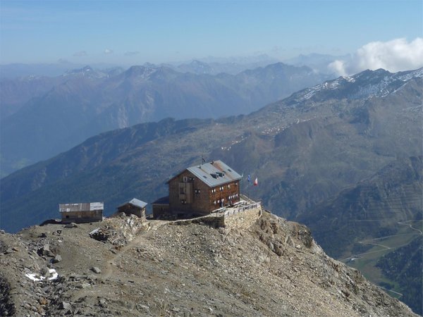 Präsentationsbild Berghütte mit Zimmern Plan