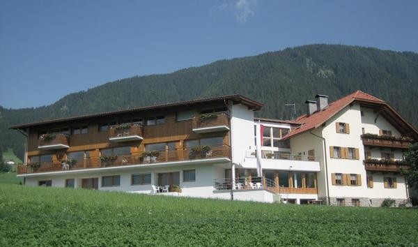 Foto Außenansicht Garni + Ferienwohnungen Neumairhof