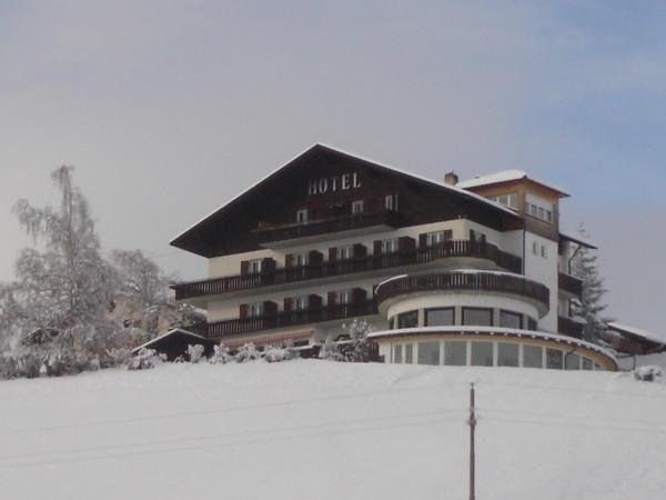 Foto invernale di presentazione Panoramahotel Obkircher