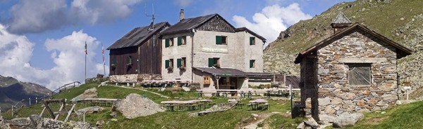 Image Mountain hut with rooms Pio XI alla Palla Bianca