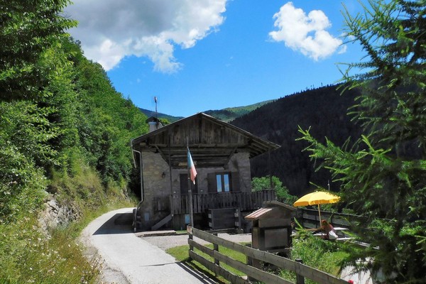 Foto esterno Appartamento in baita Maso Tottn Bergchalet