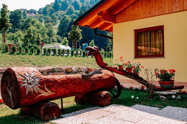 Foto einiger Details Casteltesino Camping