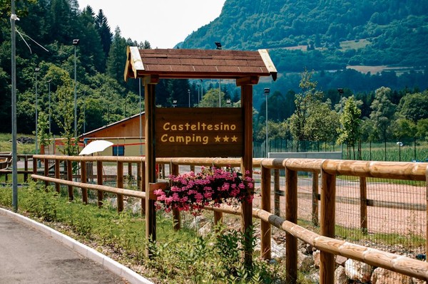 Foto einiger Details Casteltesino Camping