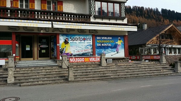 Foto Außenansicht Skiverleih Rent and Go Sexten Moos