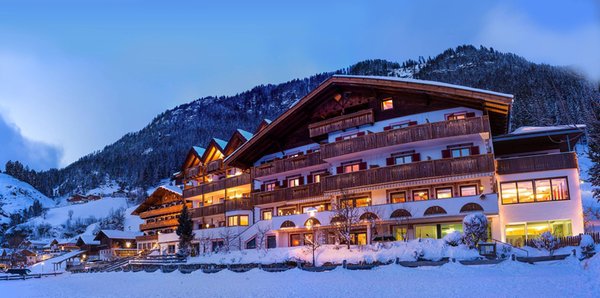 Winter Präsentationsbild Hotel Alpenland