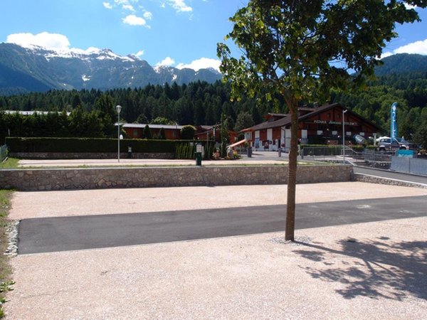 Il parcheggio Camping Dolomiti