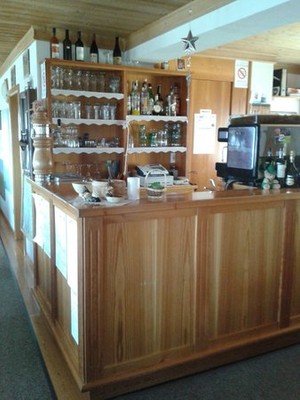 Foto von der Bar Berghütte mit Zimmern Peller
