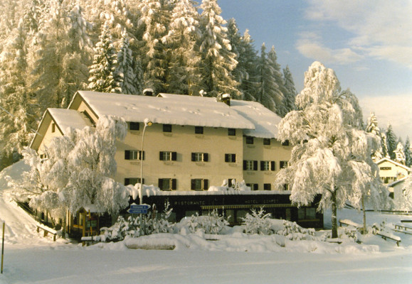 Foto Außenansicht Hotel Compet