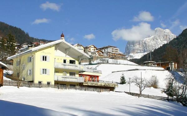 Photo exteriors Apartments Haus Angelika