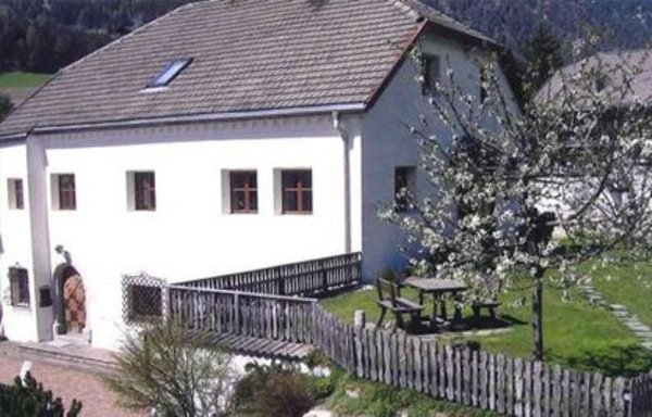 Foto estiva di presentazione Appartamenti Beim Bergführer
