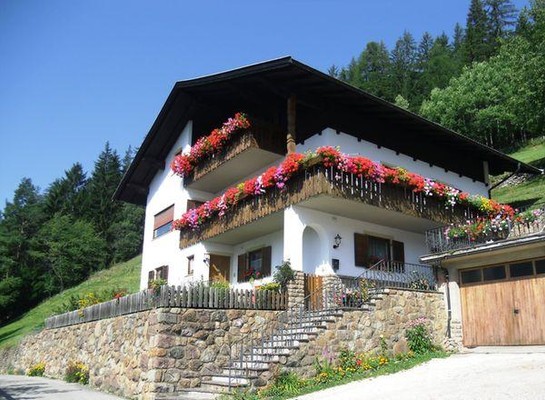 Foto Außenansicht Ferienwohnungen Haus Pattis