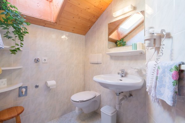 Photo of the bathroom Farmhouse apartments Tschandlhof