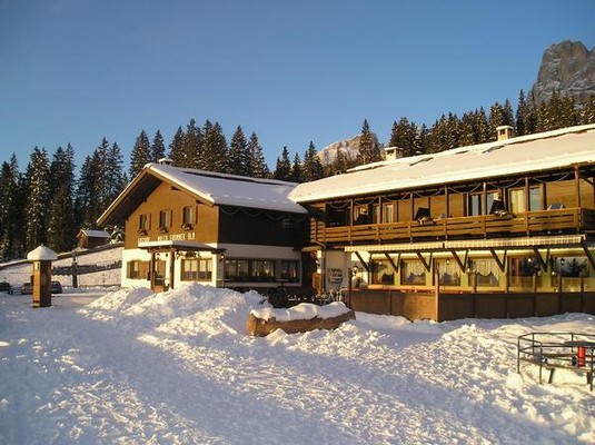 Photo exteriors Hotel Frommeralm