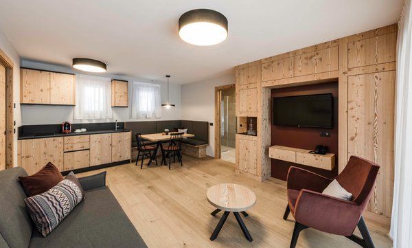 The living area LaMonte Premium Apartments by Feuerstein