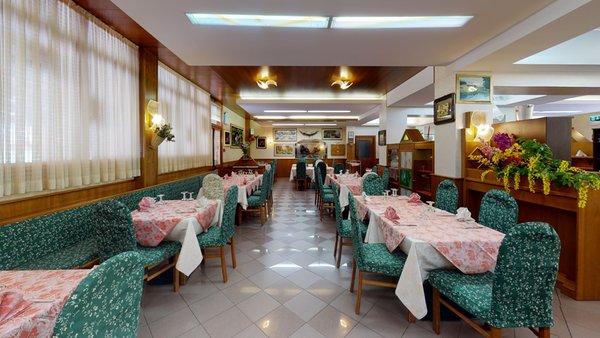 Das Restaurant Forni di Sopra (Friauler Alpen) Ristorante Pizzeria Davòst