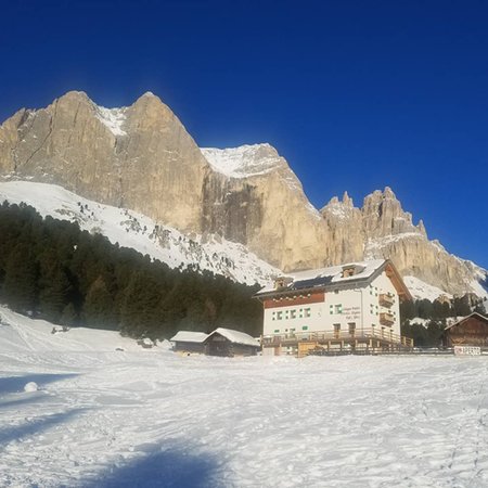 Foto esterno in inverno Stella Alpina Spiz Piaz