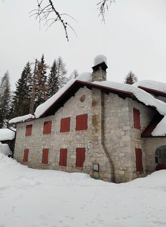 Foto esterno in inverno Vazzoler