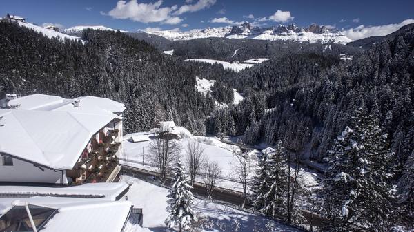 Foto esterno in inverno Ganischgerhof Mountain Resort & Spa