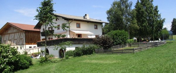 Foto esterno in estate Höggerhof