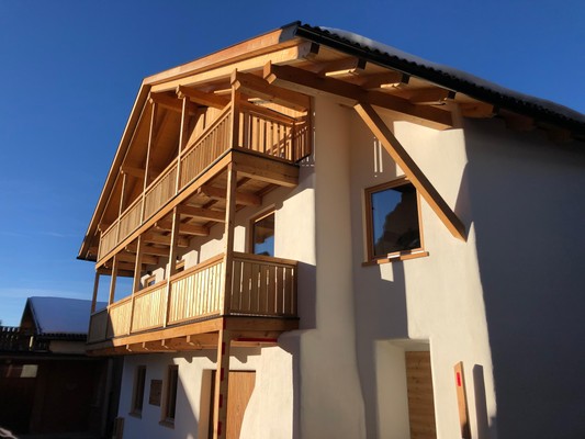 Foto Außenansicht Latemar Fiemme Apartments
