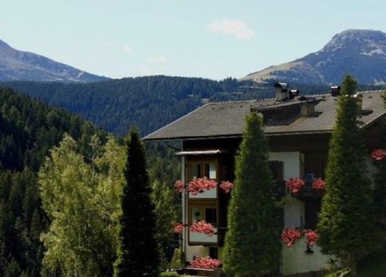 Photo exteriors Farmhouse B&B + Apartments Göberlehof