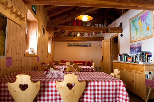 The restaurant Telve (Centro Valsugana) Alpine farm Cere