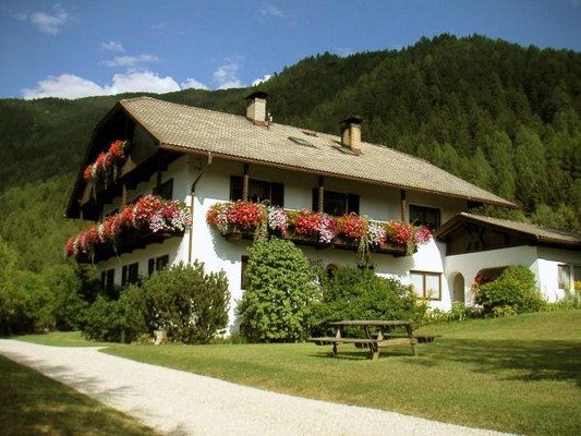 Photo exteriors B&B + Apartments Oberlechnerhof