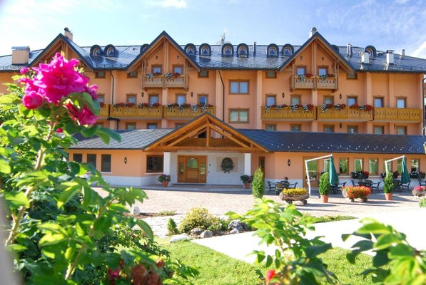 Foto esterno Hotel Gaarten