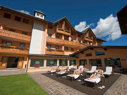 Foto esterno Hotel Gaarten