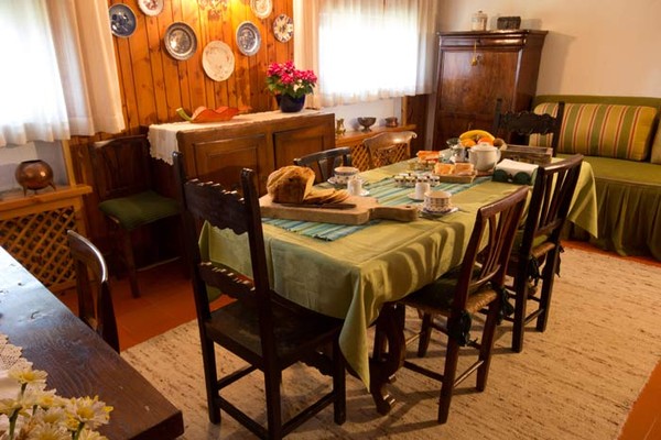 The breakfast Bed & Breakfast Ai Tre Larici