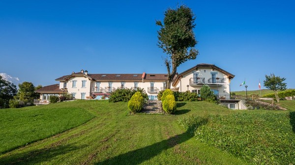 Foto esterno Villa Bonomo Charme Hotel