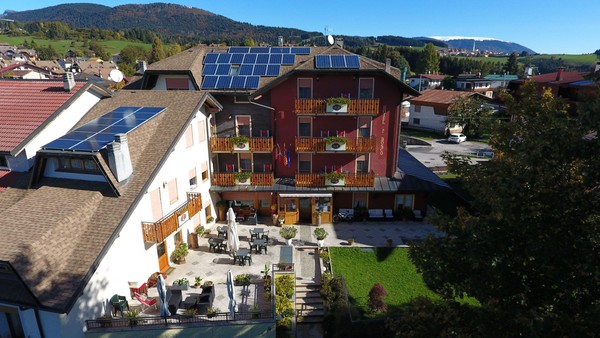 Foto esterno Hotel Al Bosco