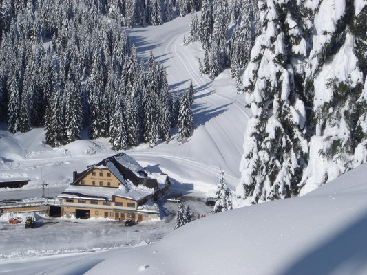 Photo exteriors Mountain Hut-Hotel Verenetta