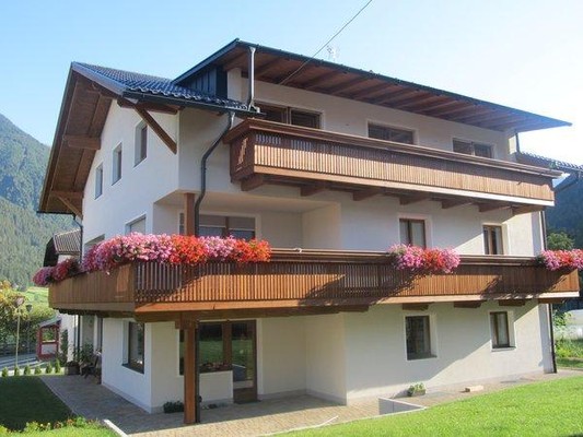 Foto Außenansicht Ferienwohnungen Spenglerhof