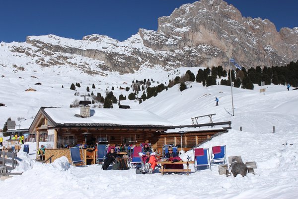 Foto invernale di presentazione Malga Neidia