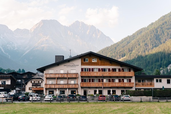 Foto Außenansicht Hotel Antholzerhof