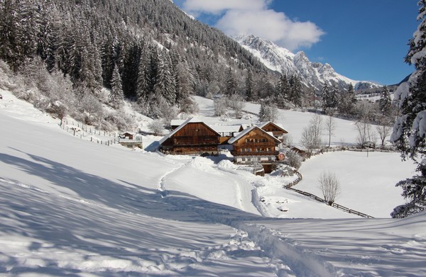 Photo exteriors Farmhouse apartments Bergerhof