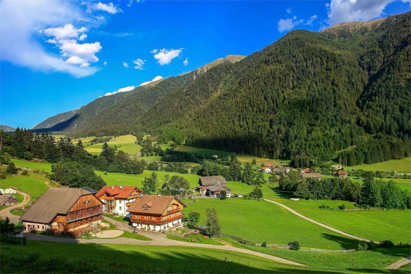 Foto Außenansicht Ferienwohnungen auf dem Bauernhof Bergerhof