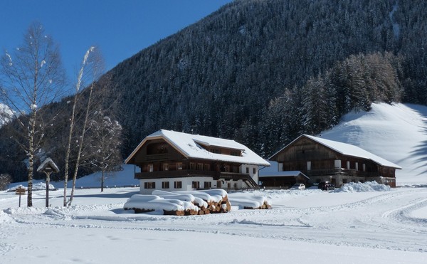 Photo exteriors Farmhouse apartments Riederhof