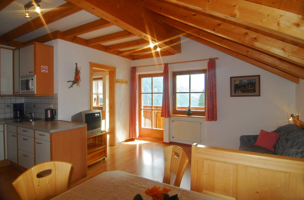 The living area Farmhouse apartments Waldrasthof