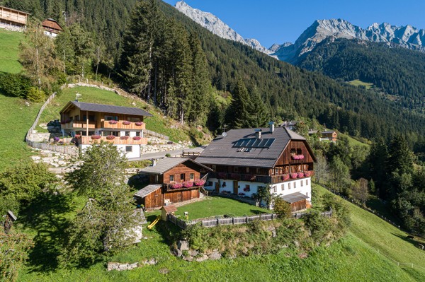 Photo exteriors Farmhouse apartments Innerkumpflhof