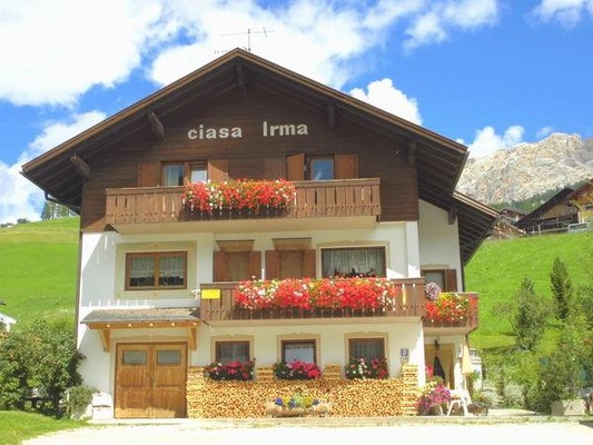 Foto esterno Bed & Breakfast Ciasa Irma